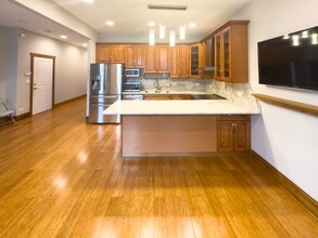 3714 S Indiana Ave in Chicago, IL - Foto de edificio - Building Photo