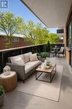 815 Kennedy Rd in Toronto, ON - Building Photo - Building Photo