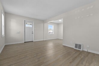 8354 Archer Ave in St. Louis, MO - Building Photo - Building Photo