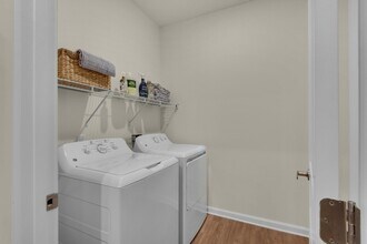 Exchange at Cedar Creek in Jacksonville, FL - Building Photo - Building Photo