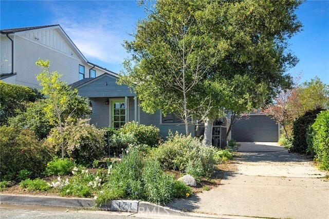 171 Costa Mesa St in Costa Mesa, CA - Building Photo - Building Photo