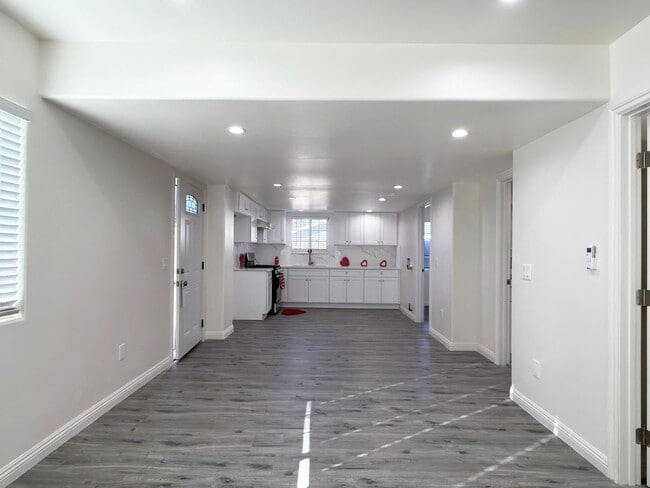 property at 5970 Locust Ave