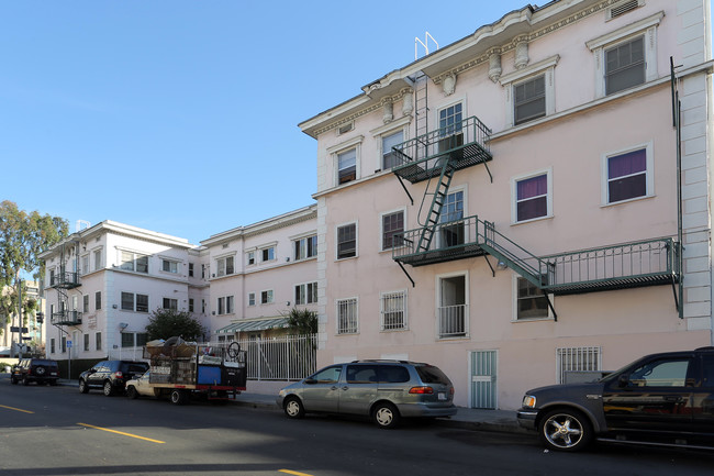 Ambassador Arms Apartments in Los Angeles, CA - Building Photo - Building Photo