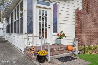 228 Fischer Blvd in Toms River, NJ - Building Photo - Building Photo