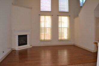 1466 Cambridge Dr in Lewisville, TX - Building Photo - Building Photo