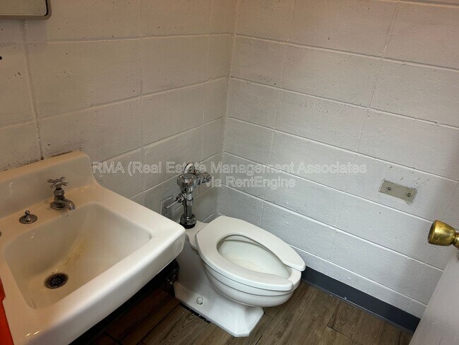 454 W Solomon St in Griffin, GA - Building Photo - Building Photo