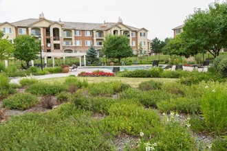 Stonegate Apartments in Broomfield, CO - Foto de edificio - Building Photo