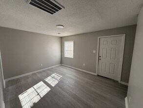 1157 N Belvedere Blvd in Memphis, TN - Building Photo - Building Photo