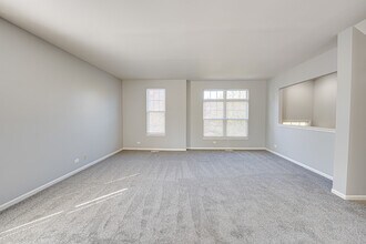 3379 Kentshire Cir in Aurora, IL - Building Photo - Building Photo