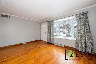 1636 W Marshall St in Ferndale, MI - Building Photo - Building Photo