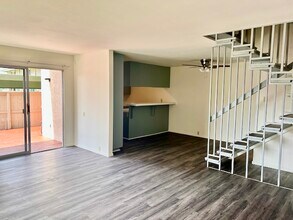 10131 Caminito Zar in San Diego, CA - Building Photo - Building Photo