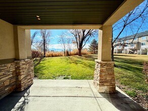 2001 W Golden Pond Way in Orem, UT - Building Photo - Building Photo