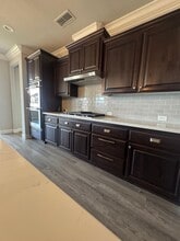 3254 Lemurian Rd in Redding, CA - Building Photo - Building Photo