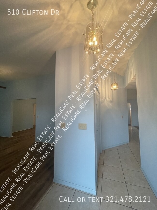 510 Clifton Dr in Melbourne, FL - Building Photo - Building Photo