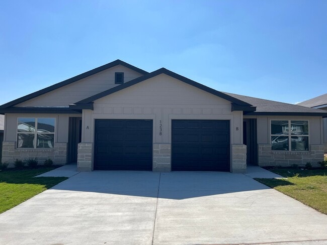 1238 Concord Dr, Unit A