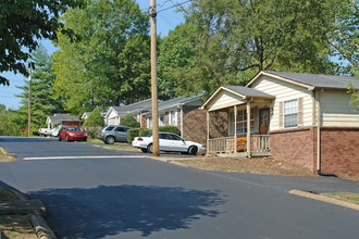 Five Oaks in Nashville, TN - Building Photo - Building Photo