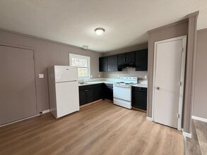 199 Sheppard St in Thomasville, NC - Building Photo - Building Photo