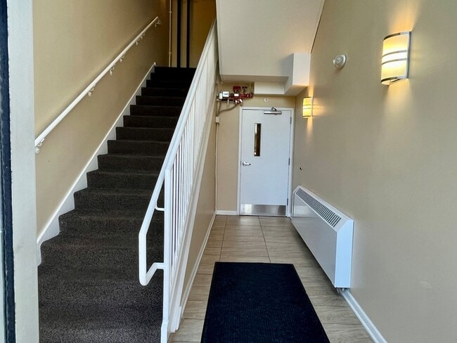 838 Mcintosh Ct, Unit 106 in Prospect Heights, IL - Building Photo - Building Photo