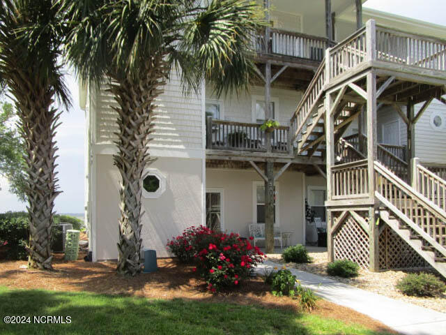 8626 Sound Dr in Emerald Isle, NC - Building Photo