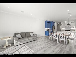 22 Dupont Ave in Seaside Heights, NJ - Building Photo - Building Photo