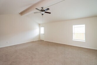 23139 Shakespeare Dr in Magnolia, TX - Foto de edificio - Building Photo