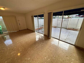 14365 SW 97th Ln in Miami, FL - Building Photo - Building Photo