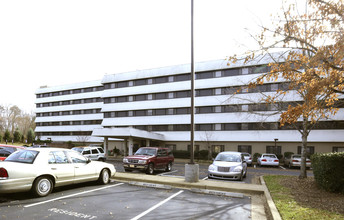 John Calvin Apartments in Hixson, TN - Building Photo - Building Photo