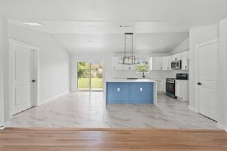 6717 Victoria Ave in North Richland Hills, TX - Building Photo - Building Photo