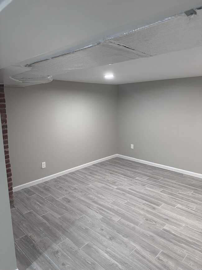 76 Tunxis Hill Rd in Fairfield, CT - Building Photo - Building Photo