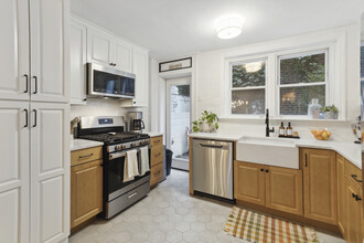715 Ellsworth St in Philadelphia, PA - Building Photo - Building Photo
