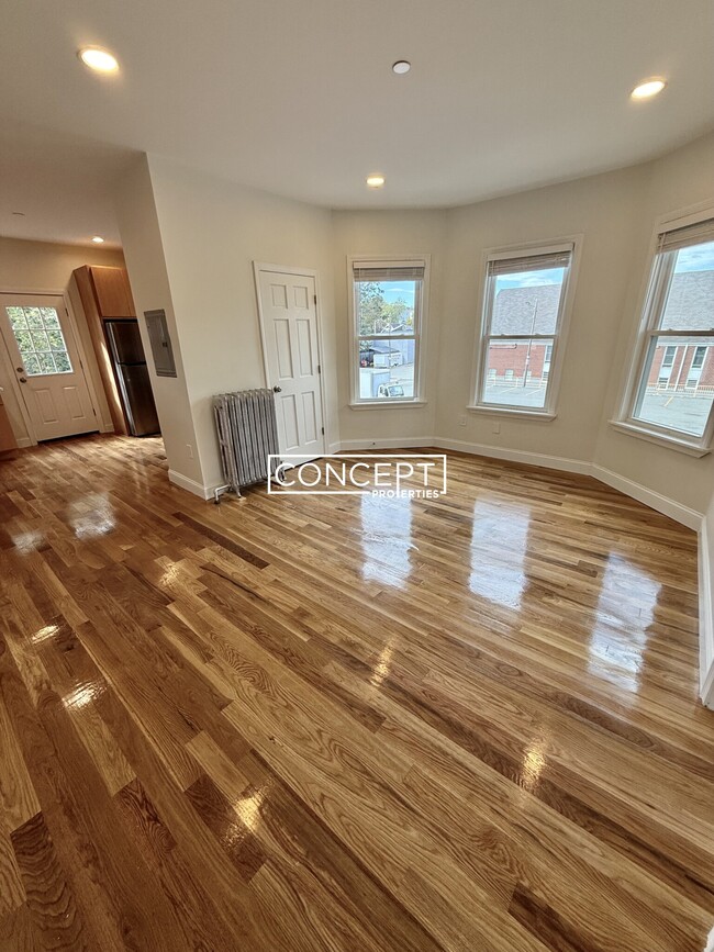 126 Chestnut St in Lynn, MA - Building Photo - Building Photo