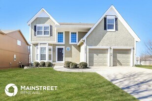 12972 S Summit St in Olathe, KS - Building Photo