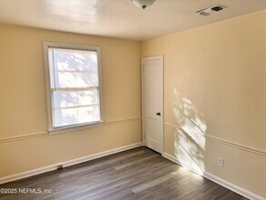 4752 Post St in Jacksonville, FL - Building Photo - Building Photo