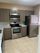 1715 Whitehall Dr in Davie, FL - Building Photo - Building Photo