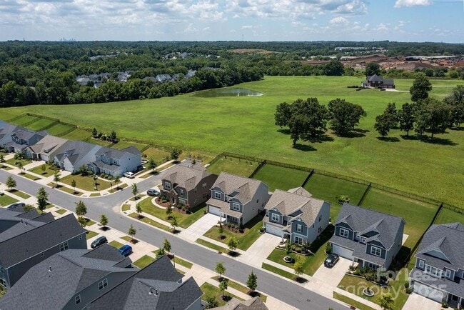 6607 Wildbrook Dr in Charlotte, NC - Building Photo - Building Photo