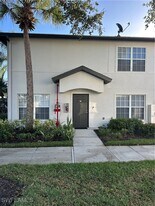 9069 Gervais Cir in Naples, FL - Building Photo