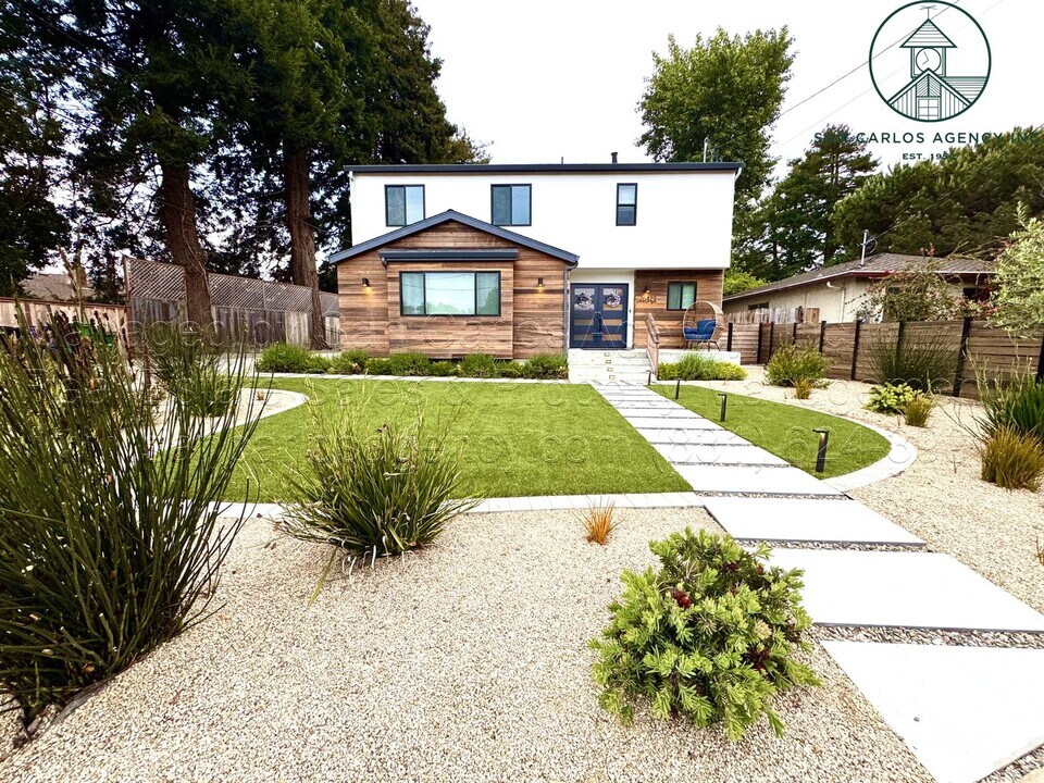26429 Riverside Way in Carmel By The Sea, CA - Building Photo