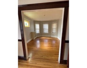 8 Hallet St-Unit -1 in Boston, MA - Foto de edificio - Building Photo