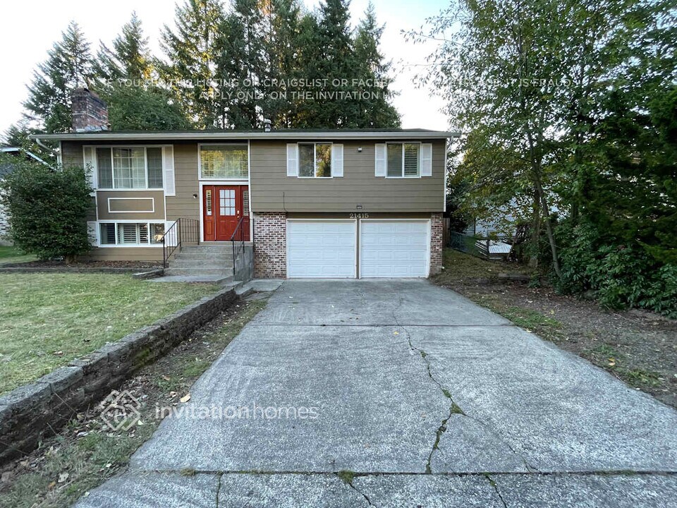 21415 124th Ave SE in Kent, WA - Building Photo