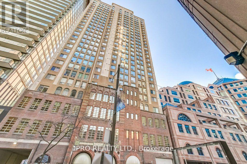 25-P25 Grenville St in Toronto, ON - Building Photo