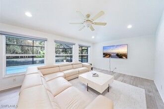 3721 Springside Dr in Estero, FL - Foto de edificio - Building Photo