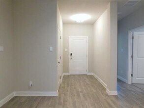 5230 Mountain View Dr in Krum, TX - Building Photo - Building Photo