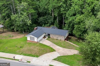 3349 Old Atlanta Rd in Suwanee, GA - Building Photo - Building Photo