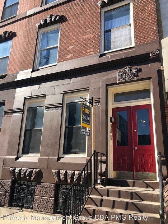 1216 S Broad St in Philadelphia, PA - Building Photo