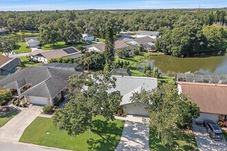 4814 Country Oaks Blvd in Sarasota, FL - Building Photo - Building Photo