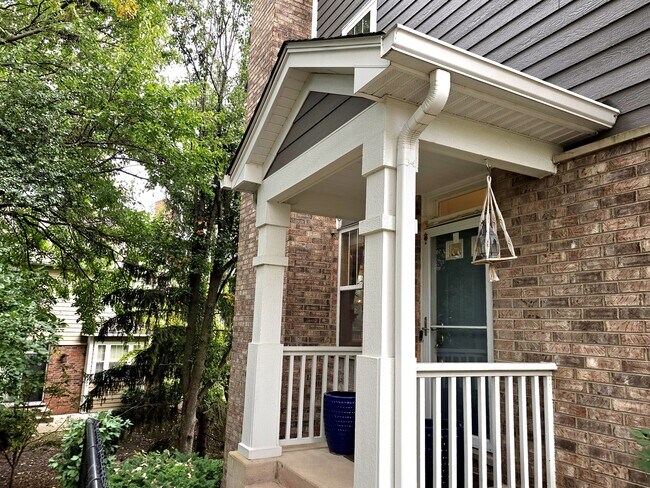 67 Tanglewood Dr in Glen Ellyn, IL - Building Photo - Building Photo