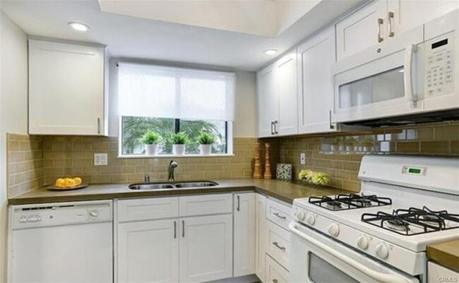 property at 315 Raymond Ave