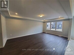 754 Derreen Ave in Ottawa, ON - Building Photo - Building Photo