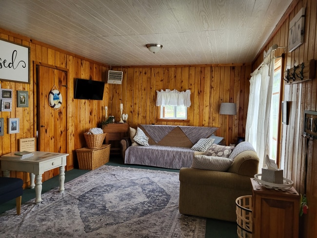 property at 293 Sumac Ln