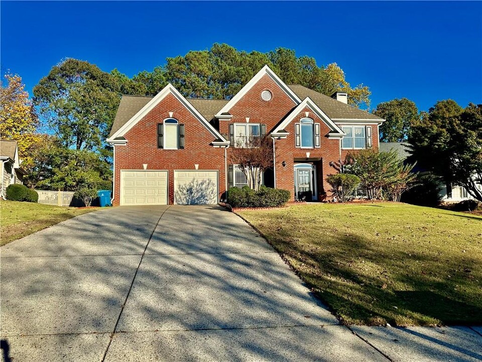 3381 Walkers Ridge Rd in Dacula, GA - Foto de edificio